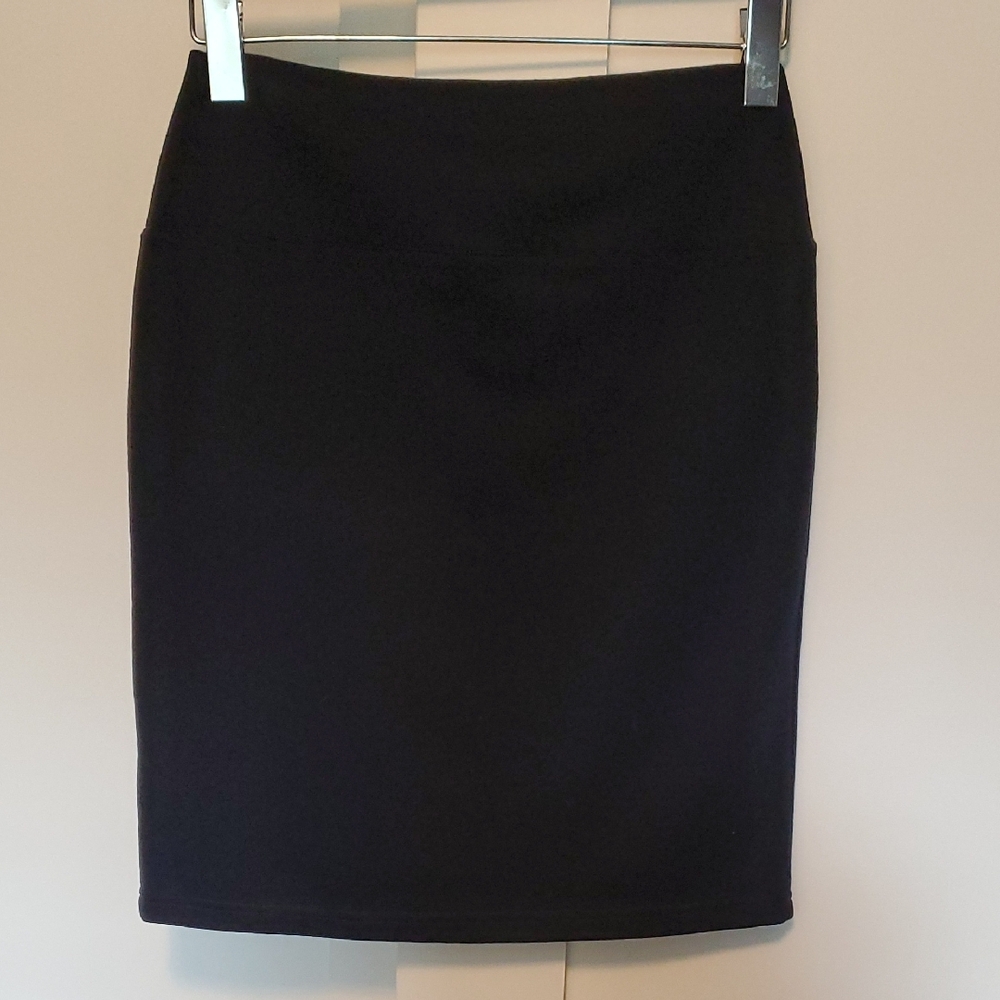 Black Knee-Length Pencil Skirt for Work
